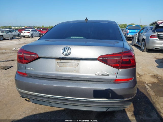 Aukcja sprzedaży 2017 Volkswagen Passat 1.8t R-line, vin: 1VWDT7A34HC069081, numer aukcji: 45834470