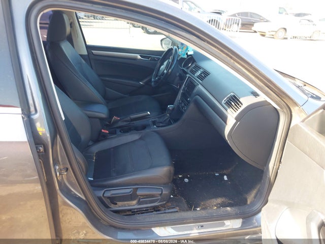 Aukcja sprzedaży 2017 Volkswagen Passat 1.8t R-line, vin: 1VWDT7A34HC069081, numer aukcji: 45834470