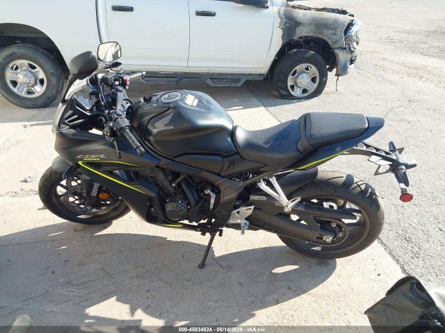 Honda CBR650 R 2026 MLHRH1550T5200438 Image 13