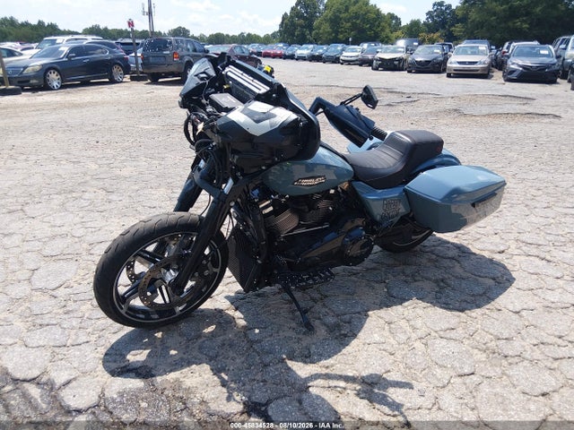 Harley-Davidson FLHX 2024 1HD1KB713RB603842 Image 2