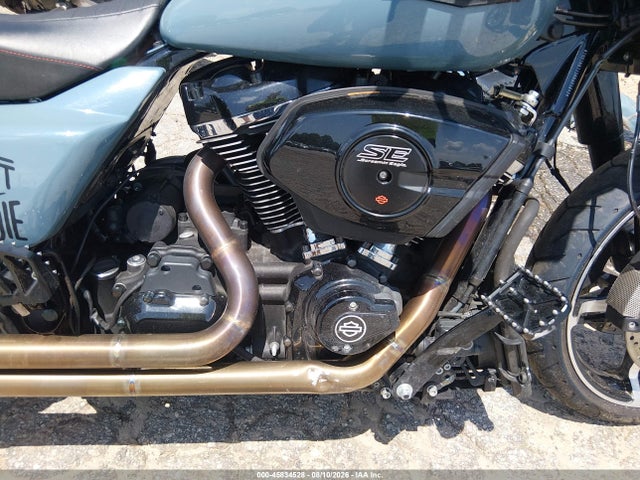Harley-Davidson FLHX 2024 1HD1KB713RB603842 Image 8