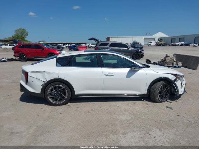 45834587 :رقم المزاد ، 3KPFW4DE8TE325531 vin ، 2026 Kia K4 Gt-line مزاد بيع