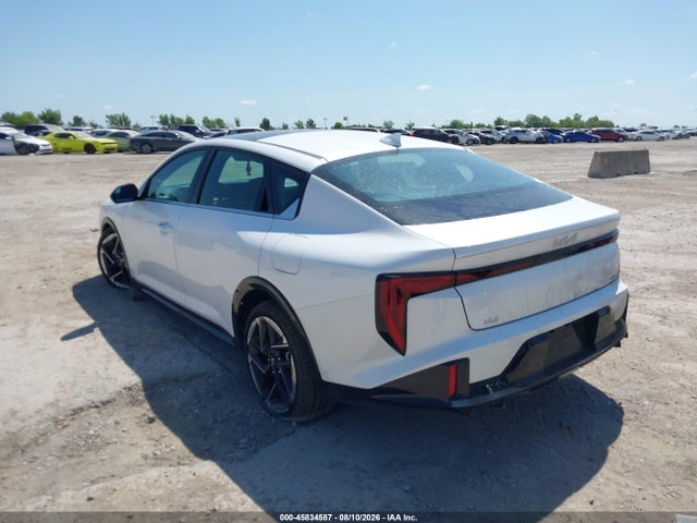 45834587 :رقم المزاد ، 3KPFW4DE8TE325531 vin ، 2026 Kia K4 Gt-line مزاد بيع