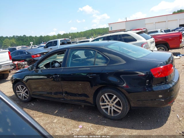 45834624 :رقم المزاد ، 3VW2K7AJ7DM221923 vin ، 2013 Volkswagen Jetta 2.0l S مزاد بيع