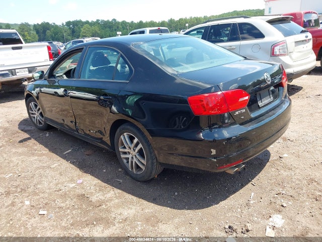 45834624 :رقم المزاد ، 3VW2K7AJ7DM221923 vin ، 2013 Volkswagen Jetta 2.0l S مزاد بيع