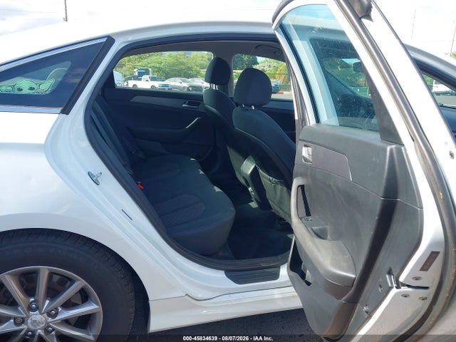 5NPE24AF4JH672996 Hyundai SONATA SE