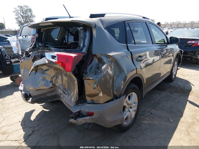 Toyota RAV4 LE 2015 JTMZFREV7FD060633 Image 4