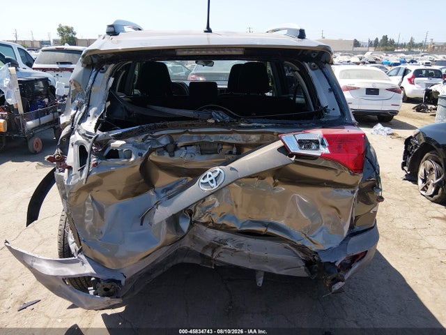 Toyota RAV4 LE 2015 JTMZFREV7FD060633 Image 6