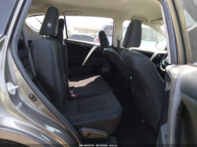 Toyota RAV4 LE 2015 JTMZFREV7FD060633 Image 8