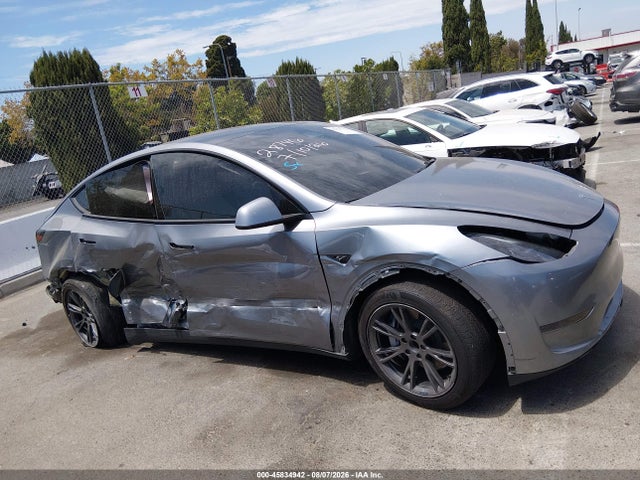 7SAYGDED3SF311446 Tesla Model Y Long Range Dual Motor Rear-wheel Drive