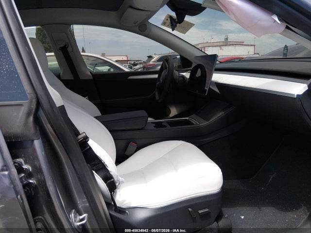 7SAYGDED3SF311446 Tesla Model Y Long Range Dual Motor Rear-wheel Drive