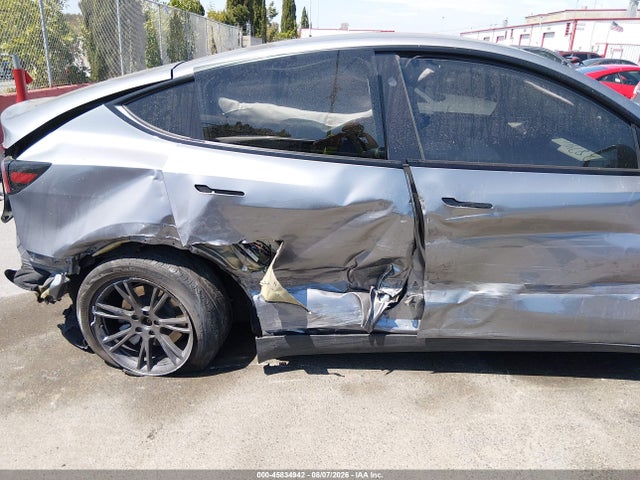 7SAYGDED3SF311446 Tesla Model Y Long Range Dual Motor Rear-wheel Drive