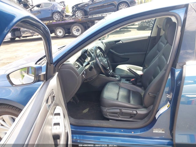 2015 Volkswagen Jetta 2.0l Tdi Se მანქანა იყიდება აუქციონზე, vin: 3VW3A7AJ5FM425064, აუქციონის ნომერი: 45835050