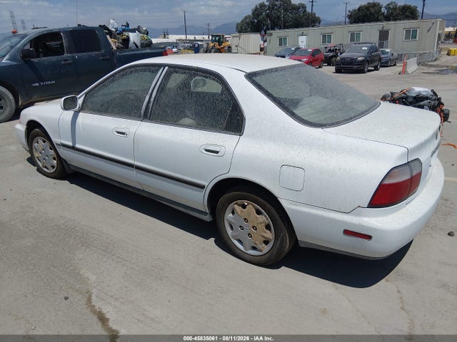 45835061 :رقم المزاد ، 1HGCD563XTA190552 vin ، 1996 Honda Accord Lx/ex مزاد بيع
