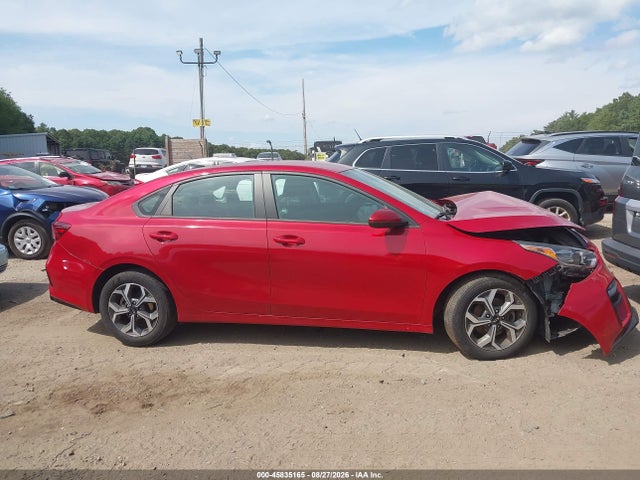 45835165 :رقم المزاد ، 3KPF24AD6ME284776 vin ، 2021 Kia Forte Lxs مزاد بيع