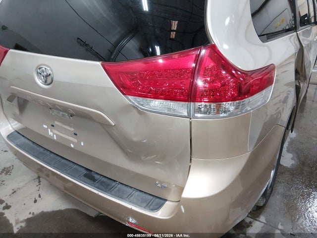 45835199 :رقم المزاد ، 5TDKK3DC6DS355072 vin ، 2013 Toyota Sienna Le V6 8 Passenger مزاد بيع