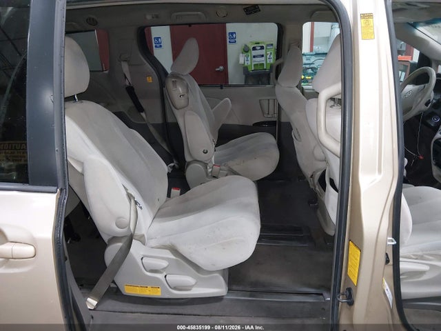 45835199 :رقم المزاد ، 5TDKK3DC6DS355072 vin ، 2013 Toyota Sienna Le V6 8 Passenger مزاد بيع
