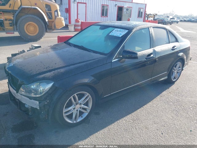 45835227 :رقم المزاد ، WDDGF4HB9DA767703 vin ، 2013 Mercedes-benz C 250 Sport مزاد بيع
