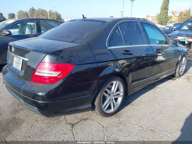 45835227 :رقم المزاد ، WDDGF4HB9DA767703 vin ، 2013 Mercedes-benz C 250 Sport مزاد بيع
