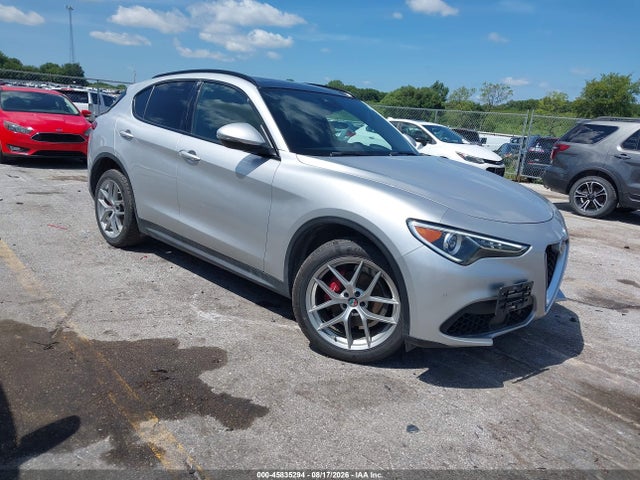 Продаж на аукціоні авто 2018 Alfa Romeo Stelvio Ti Sport Awd, vin: ZASFAKNN0J7C01940, номер лоту: 45835294