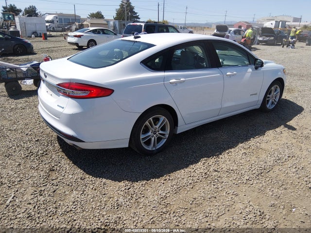 3FA6P0UU8JR243596 Ford Fusion Hybrid S