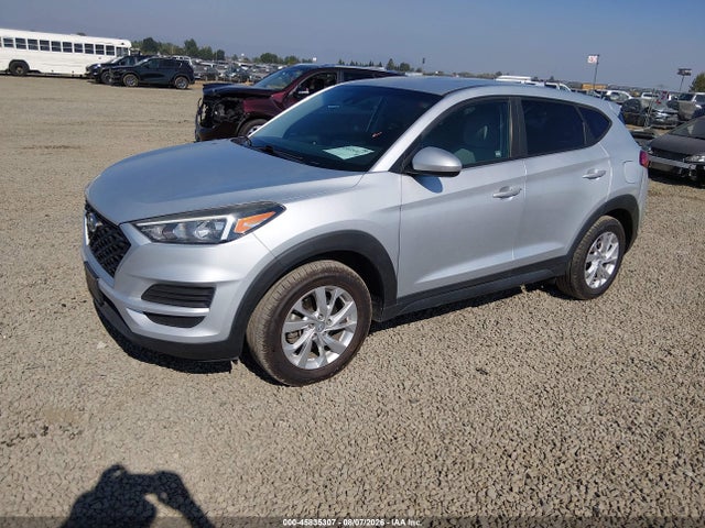 Hyundai TUCSON SE 2019 KM8J2CA48KU999623 Image 2