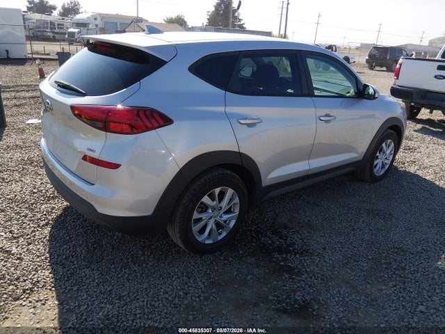 Hyundai TUCSON SE 2019 KM8J2CA48KU999623 Image 4