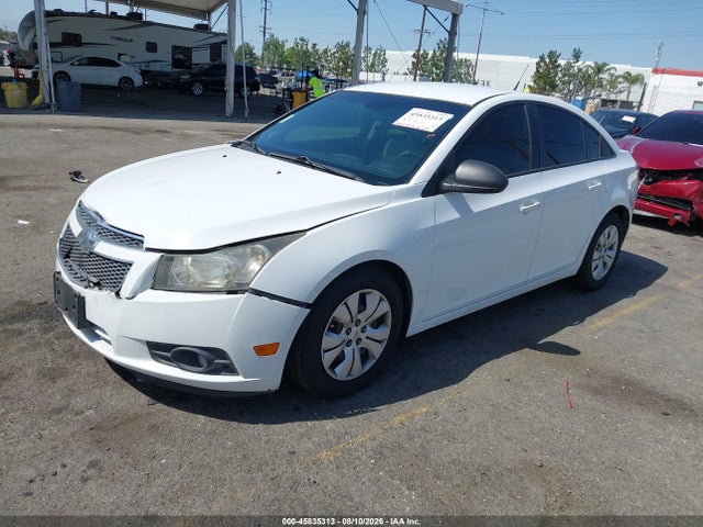 Chevrolet Cruze Ls Auto 2014 1G1PA5SG3E7194677 Image 2