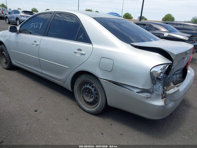 2002 Toyota Camry Le მანქანა იყიდება აუქციონზე, vin: 4T1BE32KX2U080831, აუქციონის ნომერი: 45835324