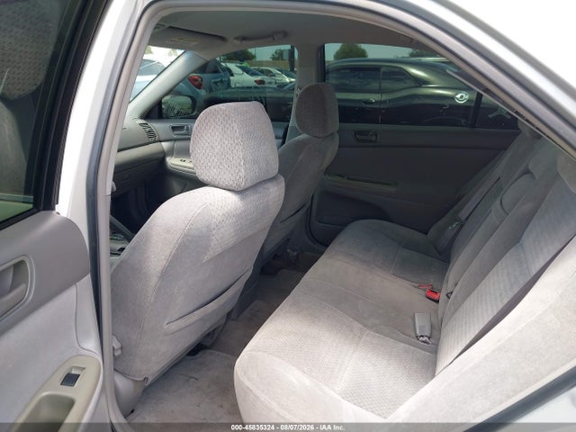 2002 Toyota Camry Le მანქანა იყიდება აუქციონზე, vin: 4T1BE32KX2U080831, აუქციონის ნომერი: 45835324
