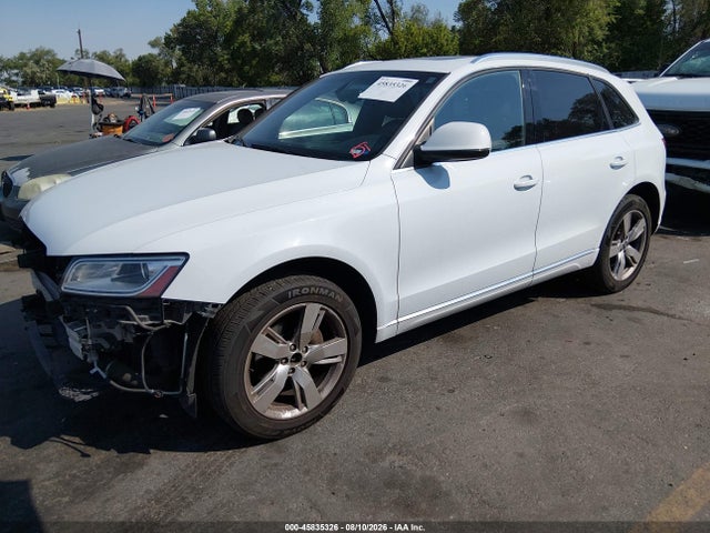 Audi Q5 2.0t Premium 2014 WA1LFAFP4EA054970 Image 2