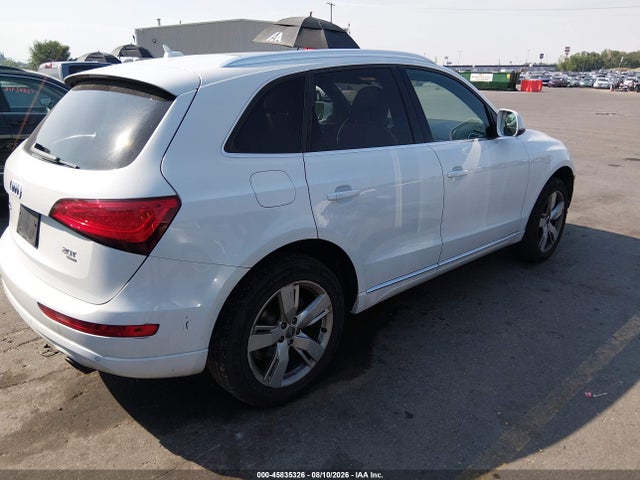 Audi Q5 2.0t Premium 2014 WA1LFAFP4EA054970 Image 4