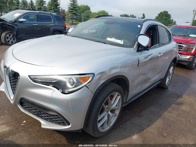 45835383 :رقم المزاد ، ZASFAKNN5J7C03425 vin ، 2018 Alfa Romeo Stelvio Ti Sport Awd مزاد بيع