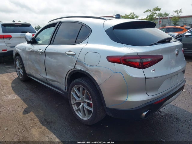 45835383 :رقم المزاد ، ZASFAKNN5J7C03425 vin ، 2018 Alfa Romeo Stelvio Ti Sport Awd مزاد بيع