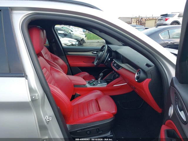 45835383 :رقم المزاد ، ZASFAKNN5J7C03425 vin ، 2018 Alfa Romeo Stelvio Ti Sport Awd مزاد بيع