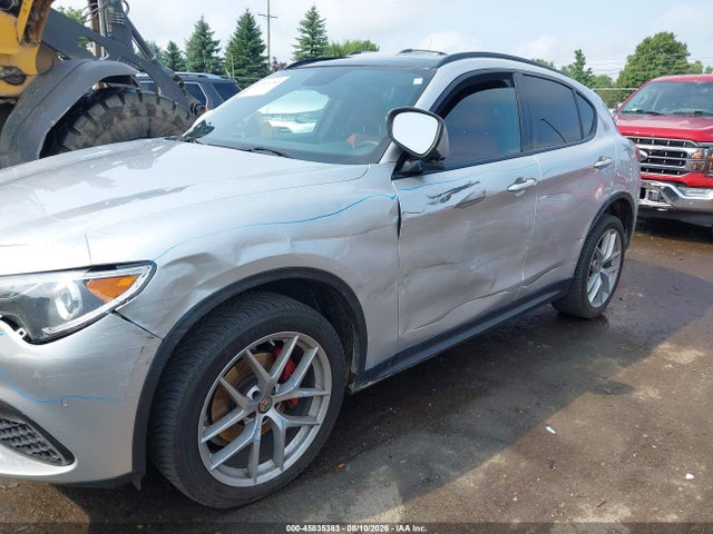 45835383 :رقم المزاد ، ZASFAKNN5J7C03425 vin ، 2018 Alfa Romeo Stelvio Ti Sport Awd مزاد بيع