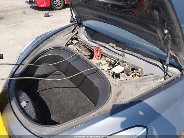 5YJ3E1EA8JF004001 Tesla Model 3 Long Range/mid Range