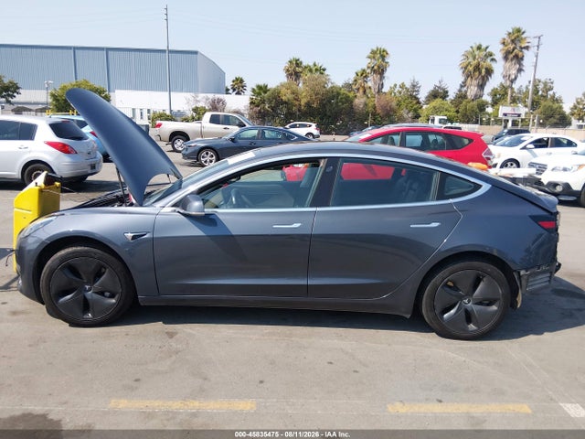 Tesla Model 3 Long Range/mid Range 2018 5YJ3E1EA8JF004001 Image 14