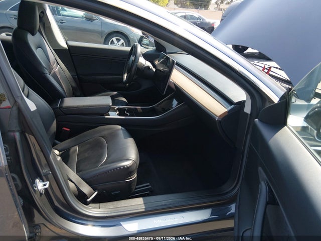 Продаж на аукціоні авто 2018 Tesla Model 3 Long Range/mid Range, vin: 5YJ3E1EA8JF004001, номер лоту: 45835475