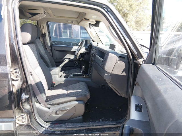 45835534 :رقم المزاد ، 1J8HH48K69C555337 vin ، 2009 Jeep Commander Sport مزاد بيع