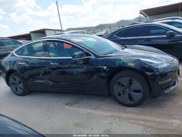 Tesla Model 3 Long Range/mid Range 2018 5YJ3E1EA0JF028339 Image 13
