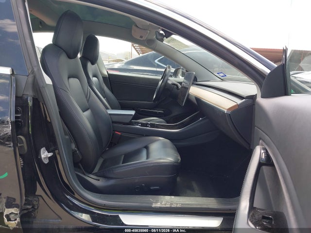 Tesla Model 3 Long Range/mid Range 2018 5YJ3E1EA0JF028339 Image 5