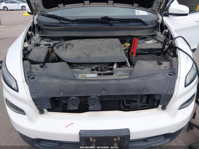 45835603 :رقم المزاد ، 1C4PJMCS7EW124318 vin ، 2014 Jeep Cherokee Latitude مزاد بيع