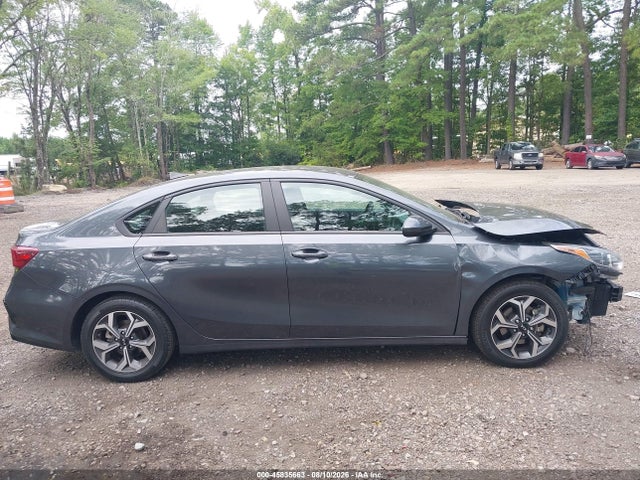 2021 Kia Forte Lxs მანქანა იყიდება აუქციონზე, vin: 3KPF24AD7ME271616, აუქციონის ნომერი: 45835663