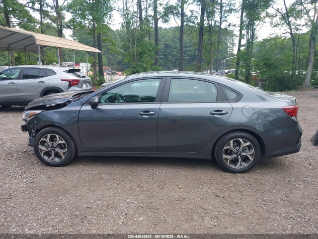 2021 Kia Forte Lxs მანქანა იყიდება აუქციონზე, vin: 3KPF24AD7ME271616, აუქციონის ნომერი: 45835663