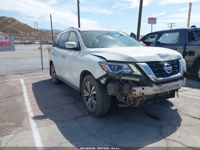 Продажа на аукционе авто 2019 Nissan Pathfinder S, vin: 5N1DR2MN0KC581957, номер лота: 45835706