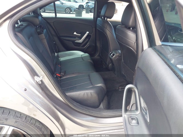 Mercedes-Benz A 220 2019 WDD3G4EB3KW019884 Image 8