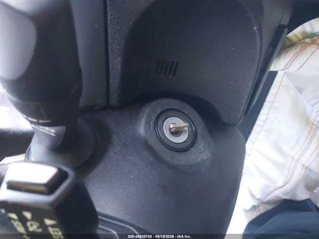 2T1BURHE5FC338378 Toyota Corolla S Plus