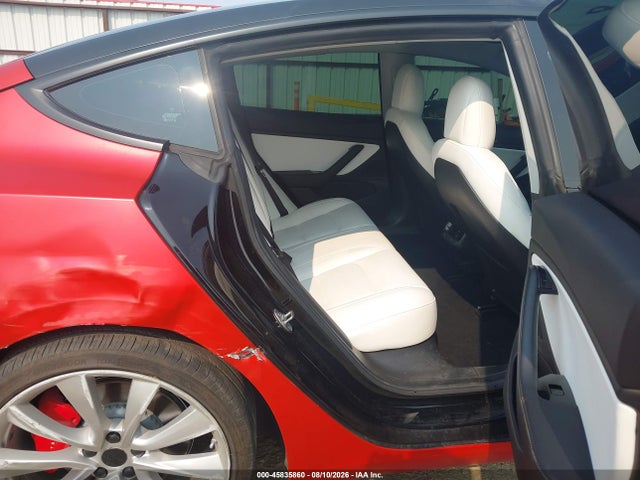 Tesla Model 3 Long Range/performance 2019 5YJ3E1EB5KF231530 Image 8