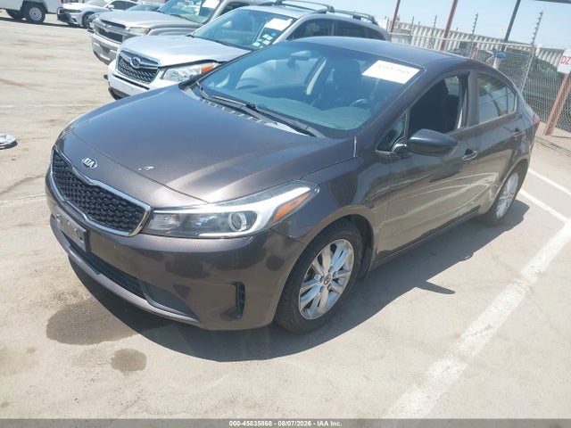 KIA FORTE LX 2017 3KPFL4A75HE009008 Image 2